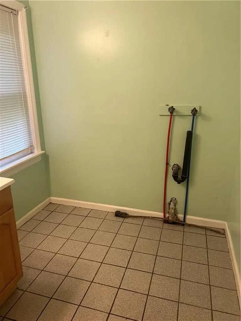 1825 Quaker Street Northbridge MA 01534