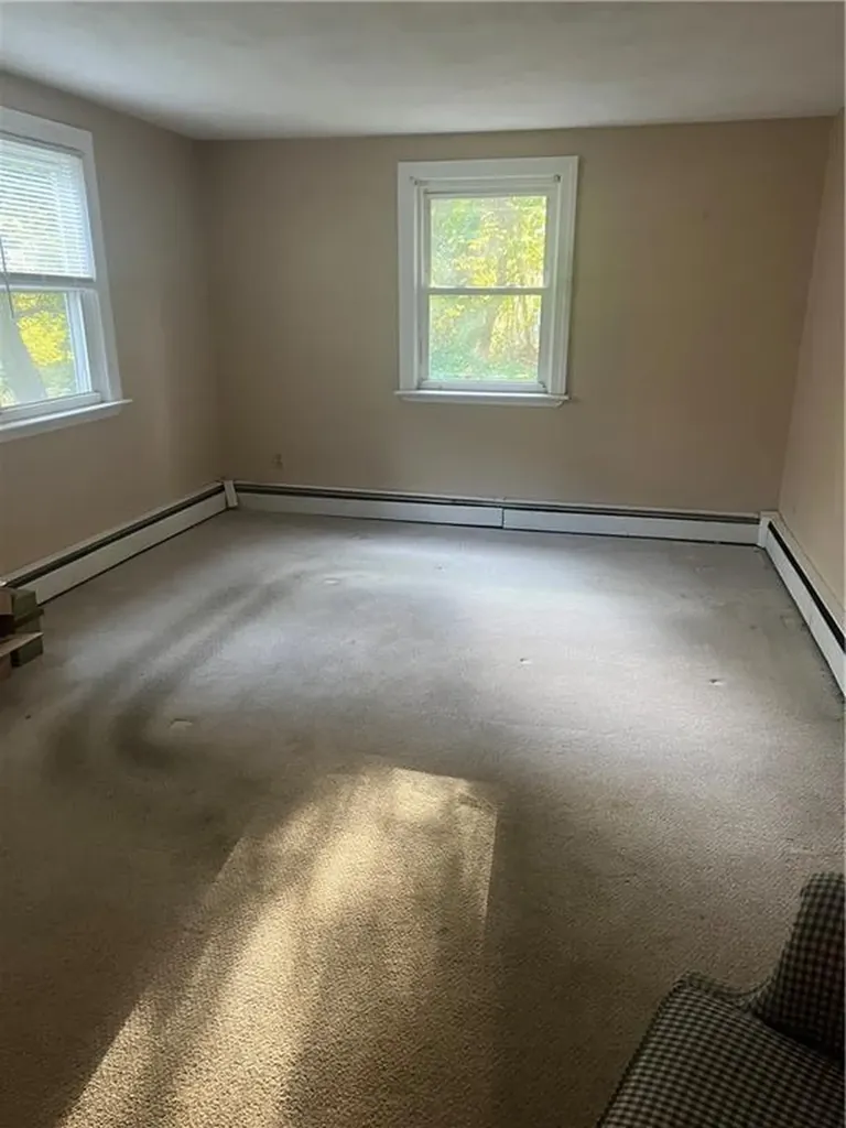 1825 Quaker Street Northbridge MA 01534