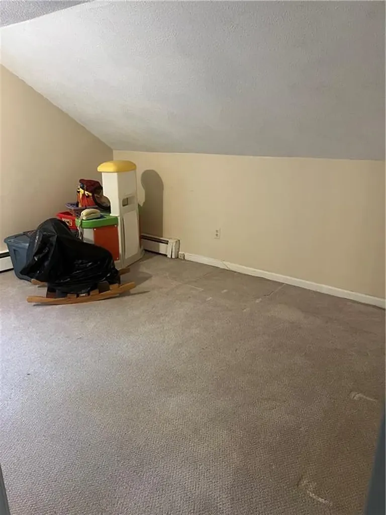 1825 Quaker Street Northbridge MA 01534