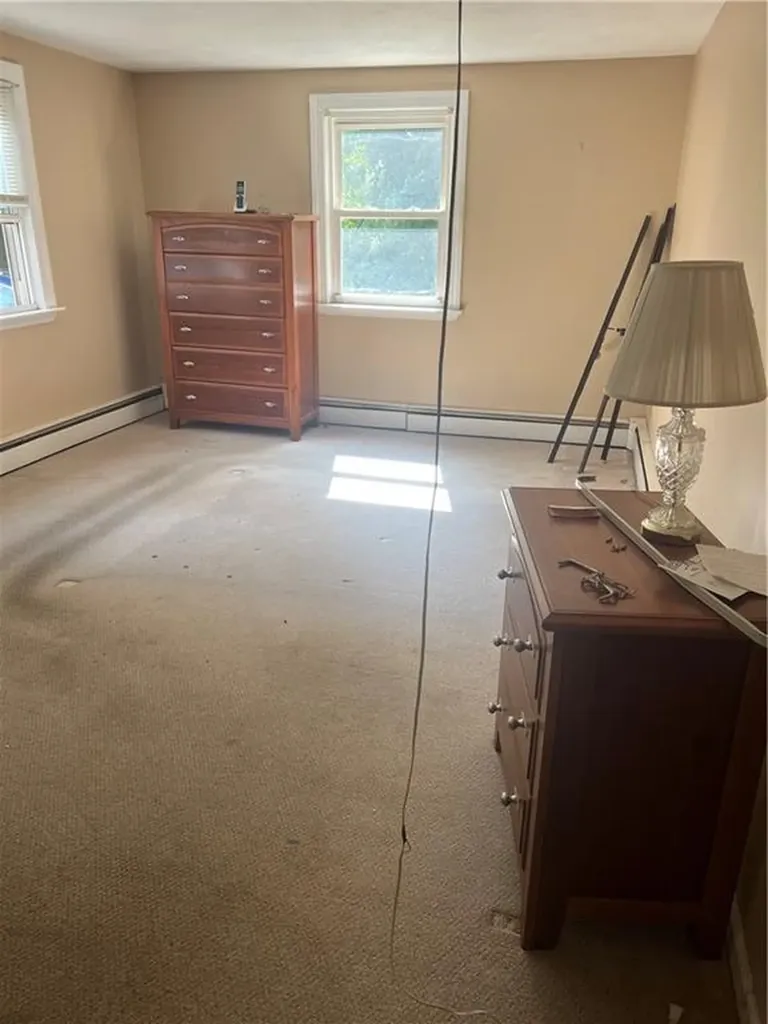 1825 Quaker Street Northbridge MA 01534