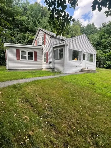 1825 Quaker Street Northbridge MA 01534