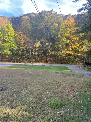 1825 Quaker Street Northbridge MA 01534