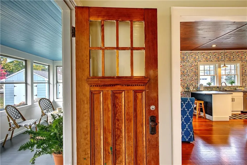 61 Mulberry Road Bristol RI 02809