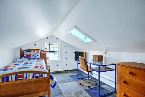 61 Mulberry Road Bristol RI 02809