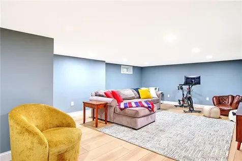 61 Mulberry Road Bristol RI 02809