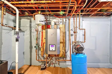 61 Mulberry Road Bristol RI 02809