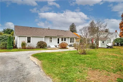 61 Mulberry Road Bristol RI 02809