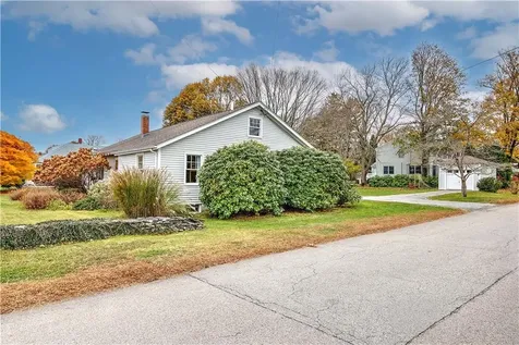 61 Mulberry Road Bristol RI 02809