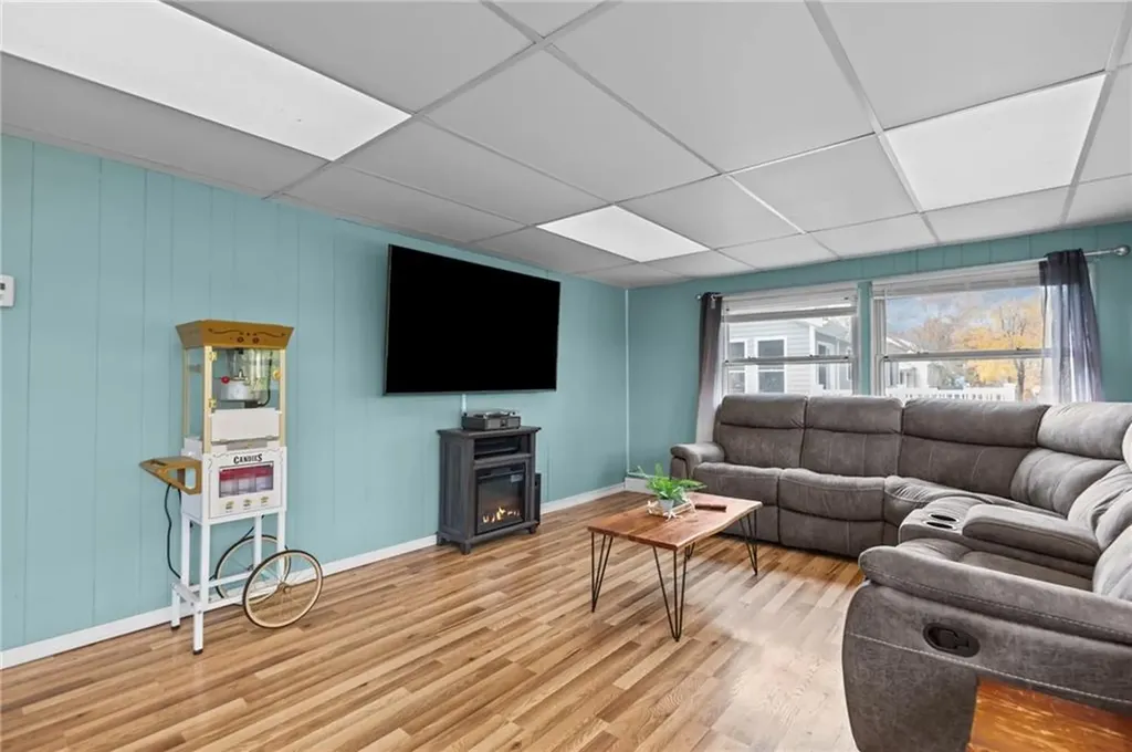 78 Arnold Road Coventry RI 02816