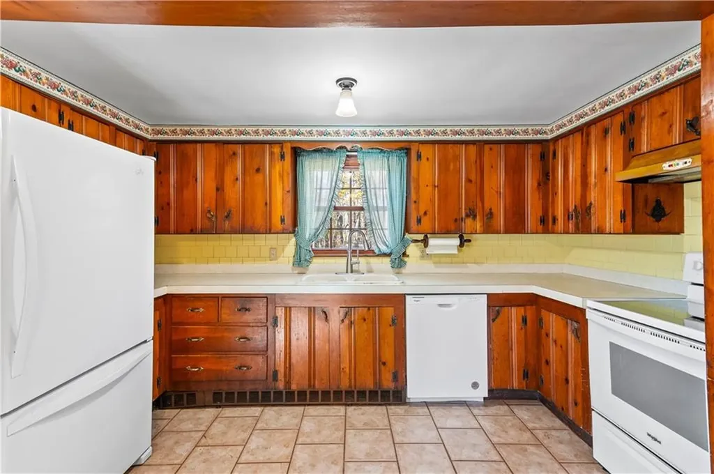 4 Tattersall Drive Lincoln RI 02865