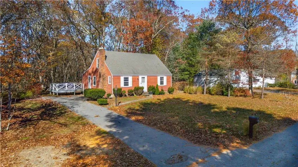 4 Tattersall Drive Lincoln RI 02865