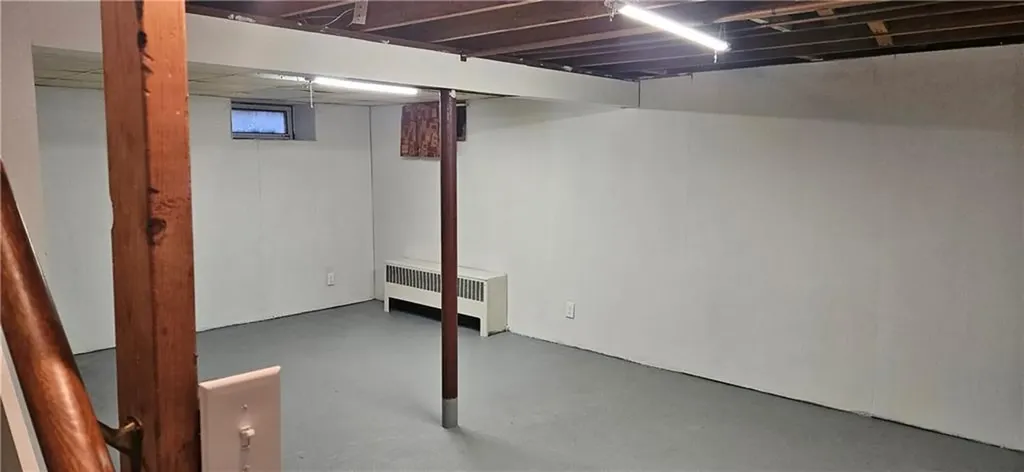 5 Booth Avenue East Providence RI 02915