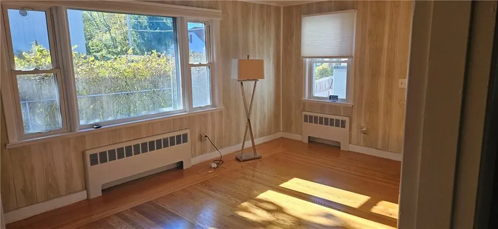 5 Booth Avenue East Providence RI 02915