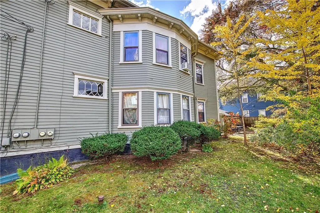 253 Knight Street Providence RI 02909