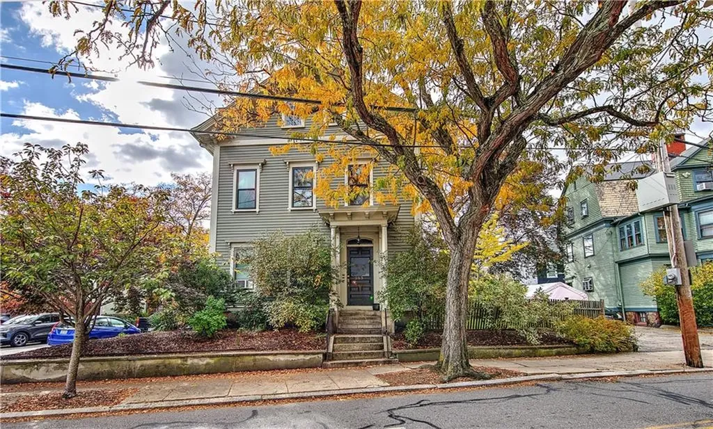253 Knight Street Providence RI 02909