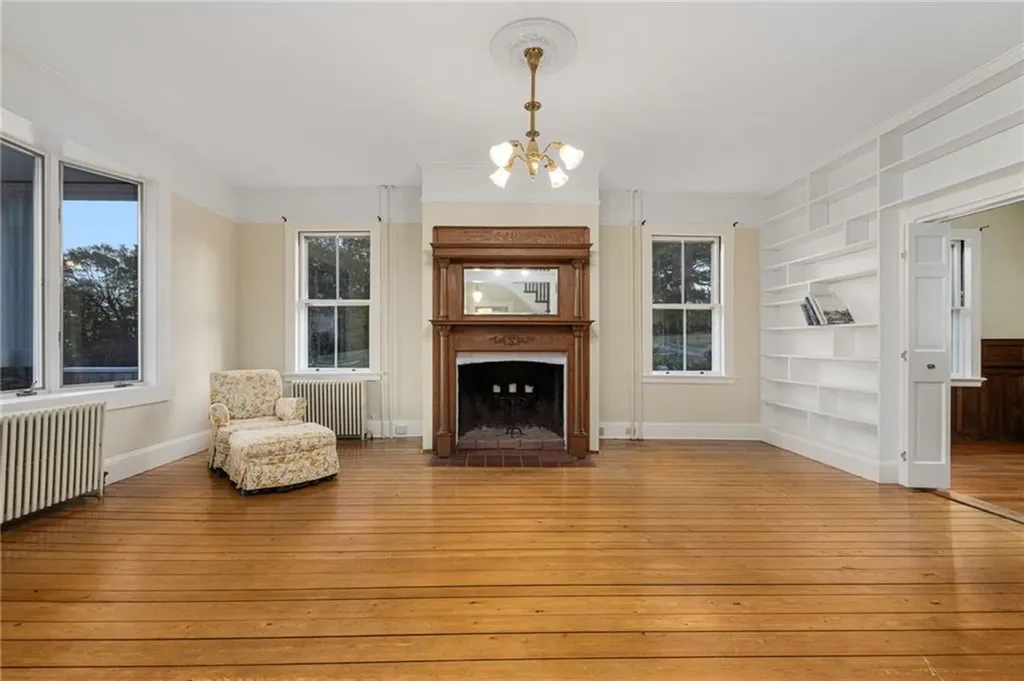 39 Walcott Avenue Jamestown RI 02835