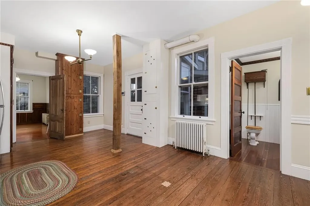 39 Walcott Avenue Jamestown RI 02835