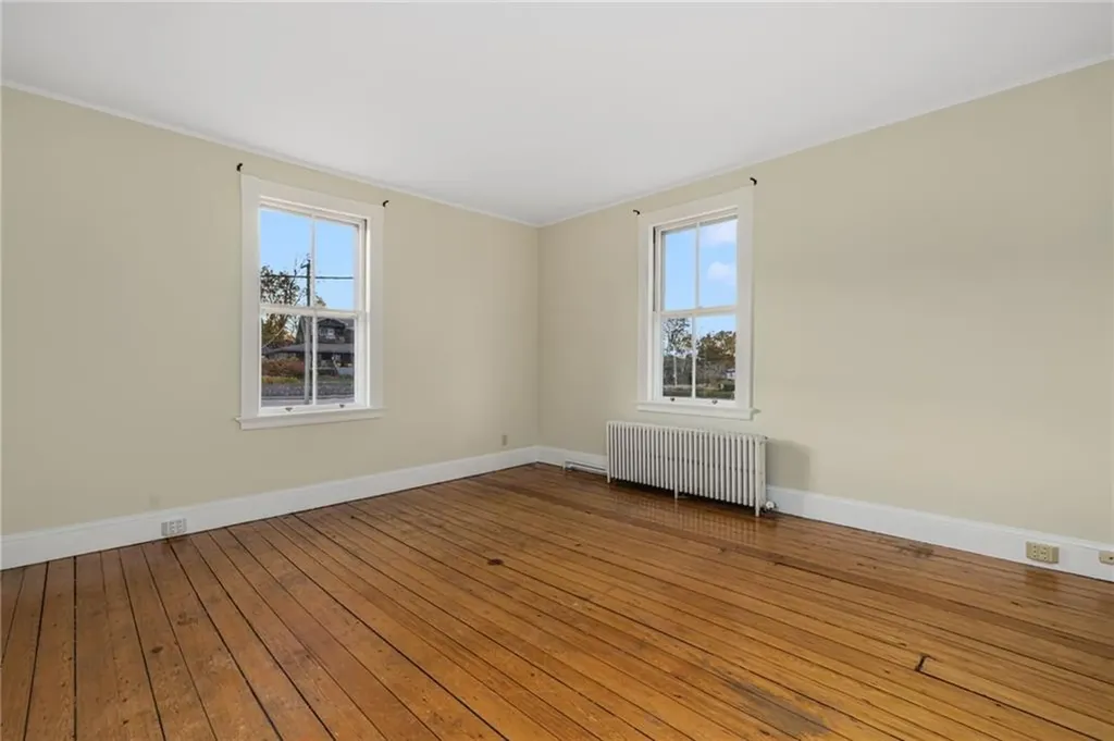 39 Walcott Avenue Jamestown RI 02835