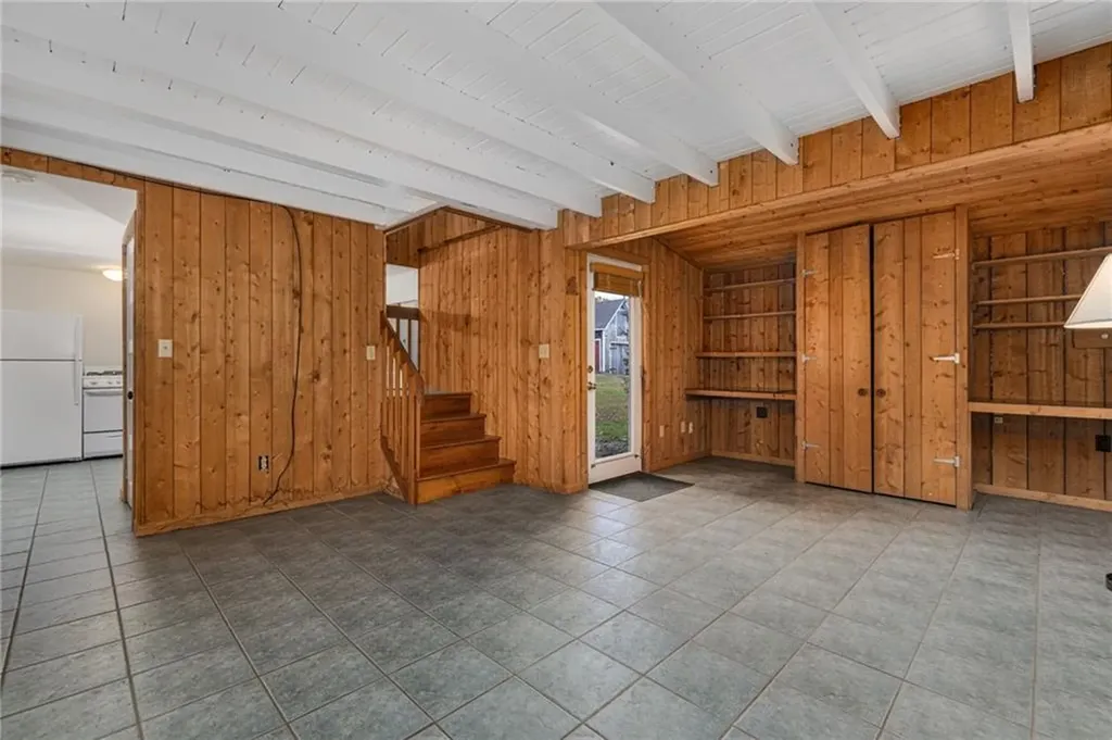 39 Walcott Avenue Jamestown RI 02835