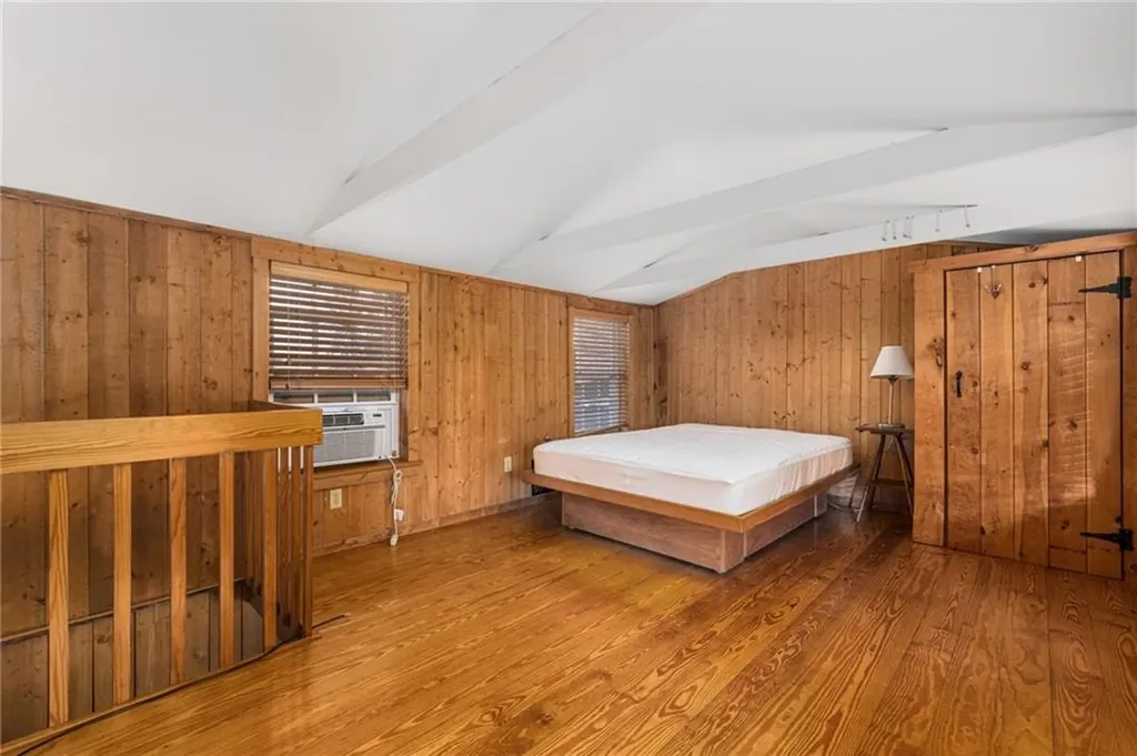 39 Walcott Avenue Jamestown RI 02835