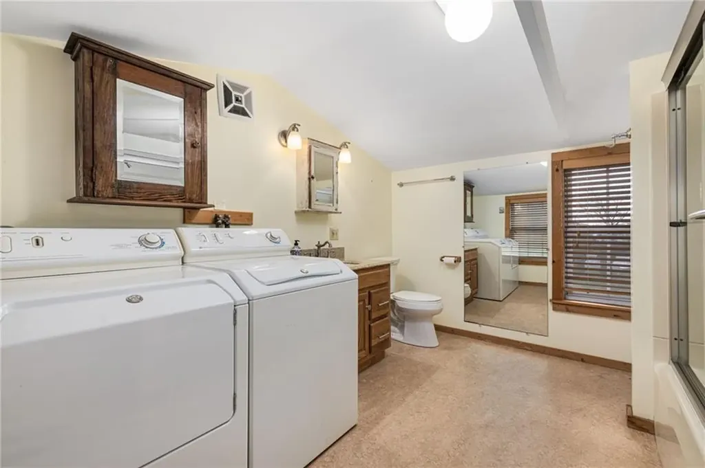 39 Walcott Avenue Jamestown RI 02835