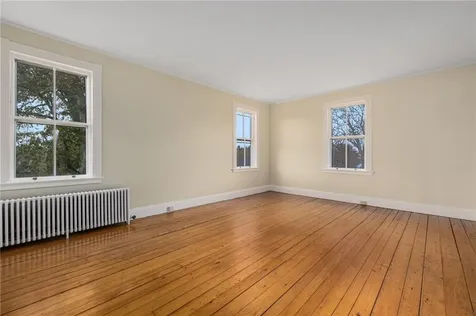 39 Walcott Avenue Jamestown RI 02835