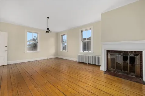 39 Walcott Avenue Jamestown RI 02835