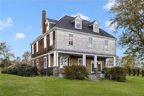 39 Walcott Avenue Jamestown RI 02835