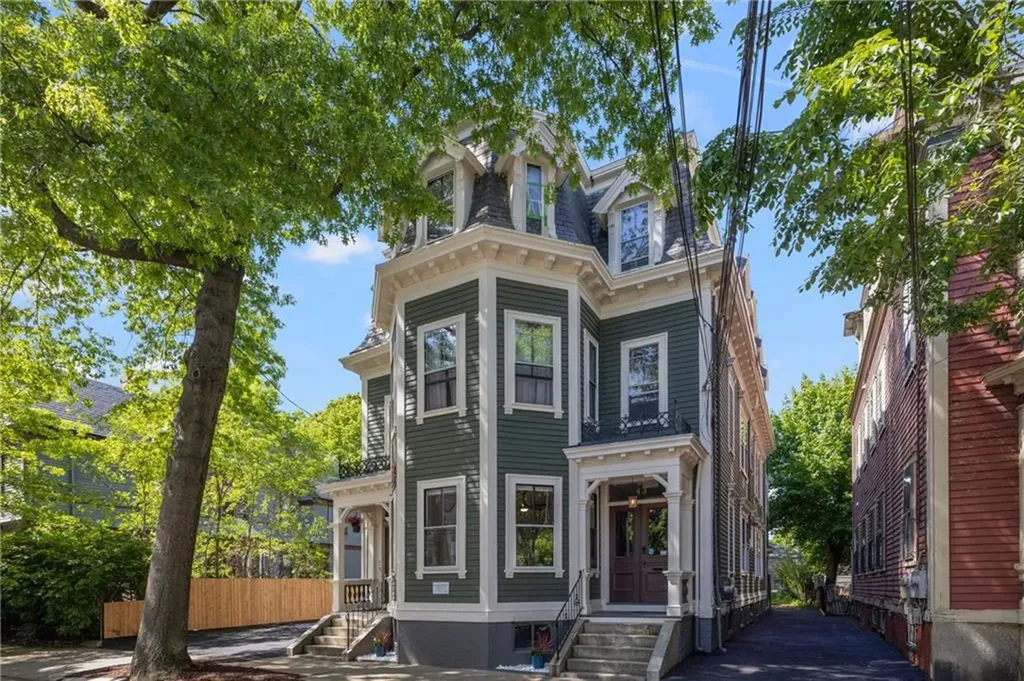 43 Chapin Avenue Providence RI 02909