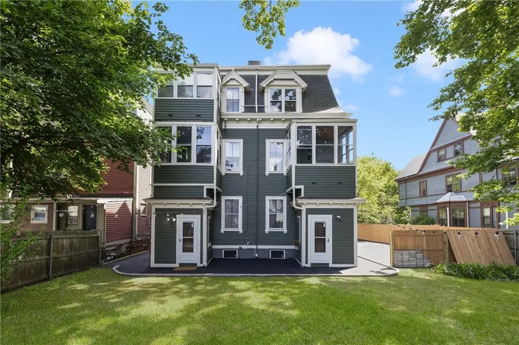 43 Chapin Avenue Providence RI 02909