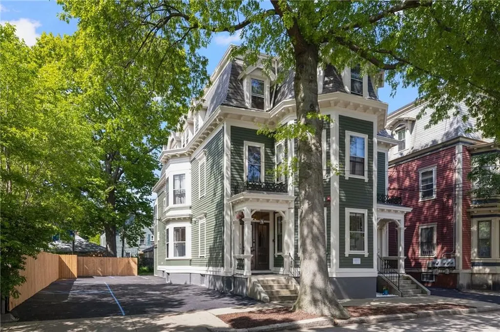 43 Chapin Avenue Providence RI 02909