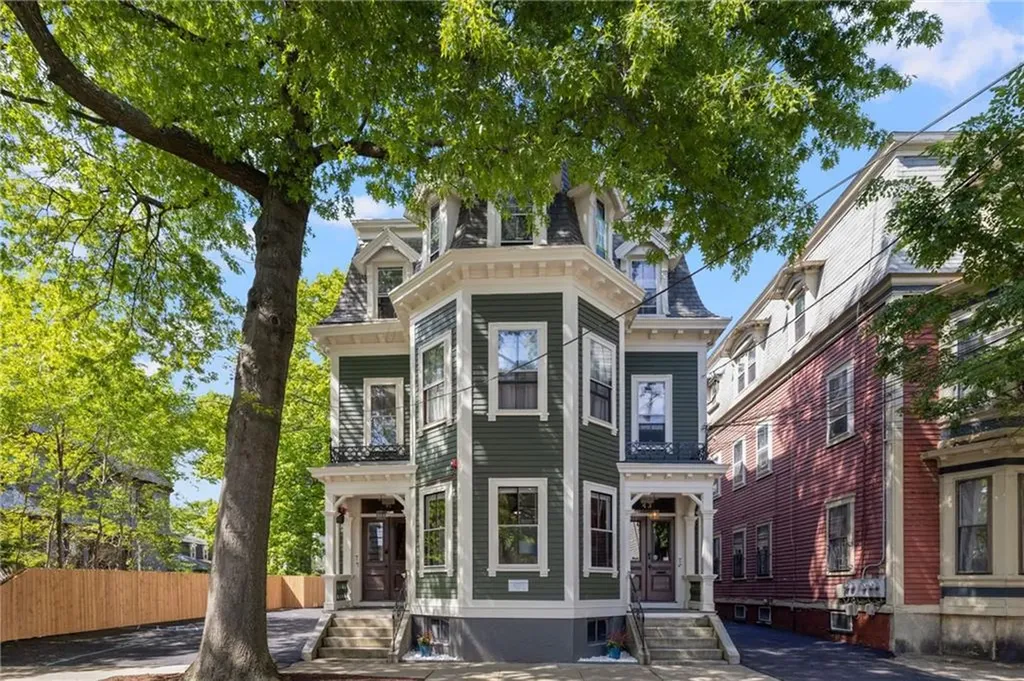 43 Chapin Avenue Providence RI 02909