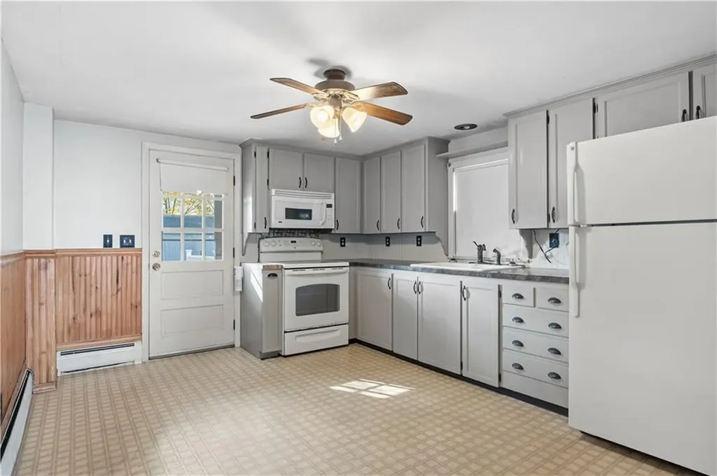 83 Greeley Street Pawtucket RI 02861
