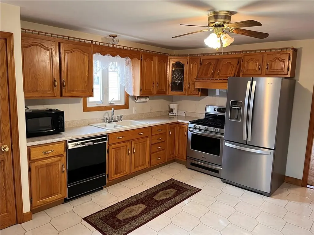 85 Rice Street Pawtucket RI 02861