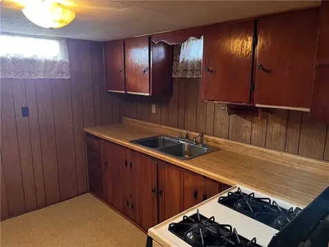 85 Rice Street Pawtucket RI 02861