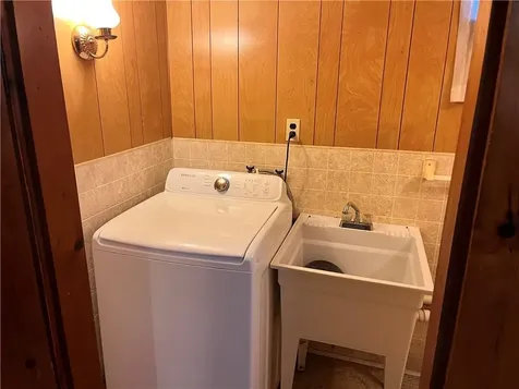 85 Rice Street Pawtucket RI 02861