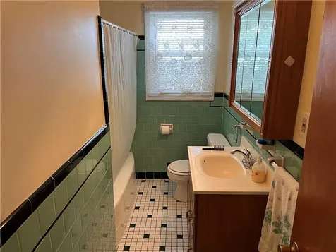 85 Rice Street Pawtucket RI 02861