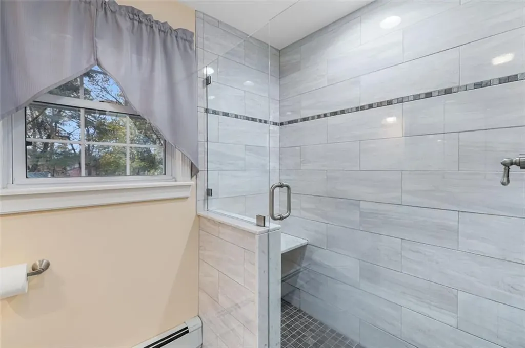 128 Old River Road Lincoln RI 02865