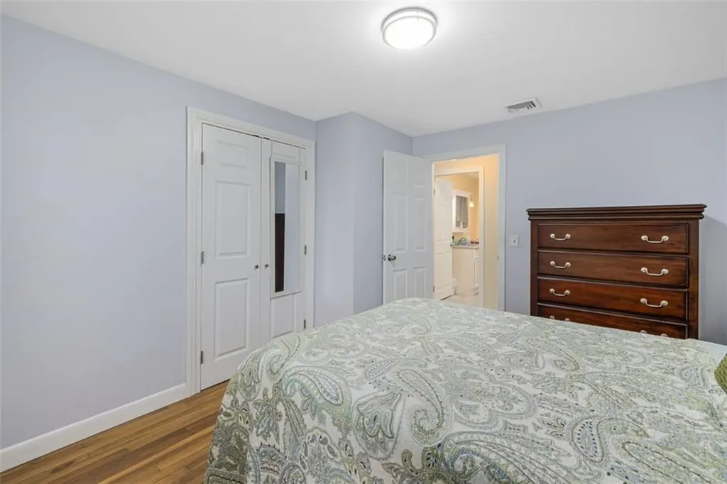 128 Old River Road Lincoln RI 02865