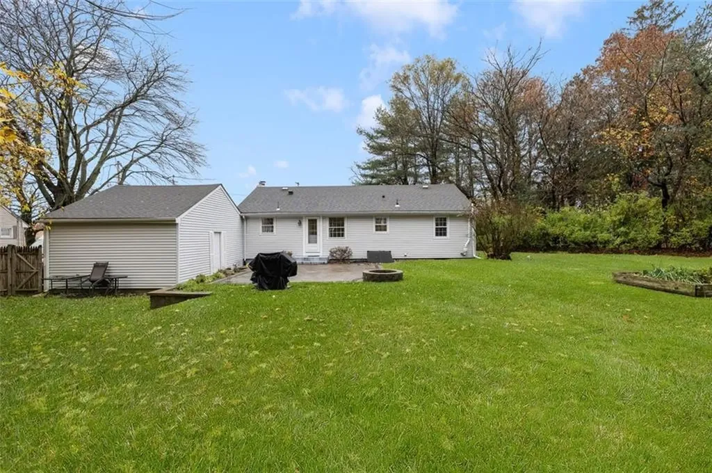 128 Old River Road Lincoln RI 02865