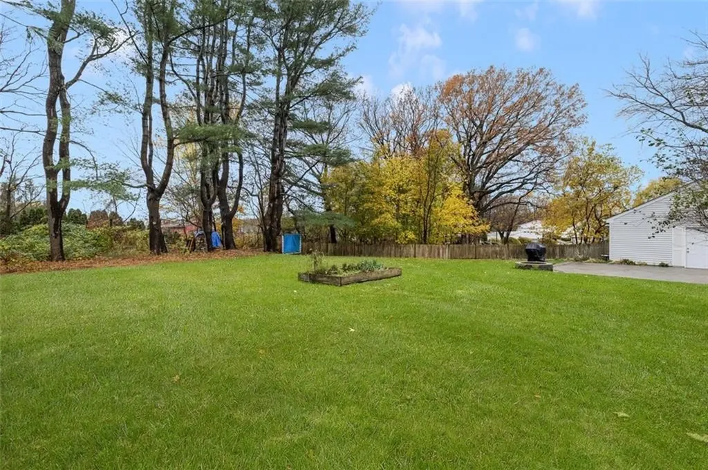 128 Old River Road Lincoln RI 02865