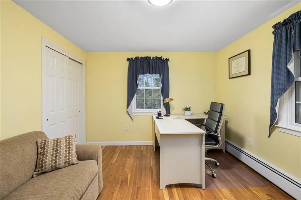 128 Old River Road Lincoln RI 02865
