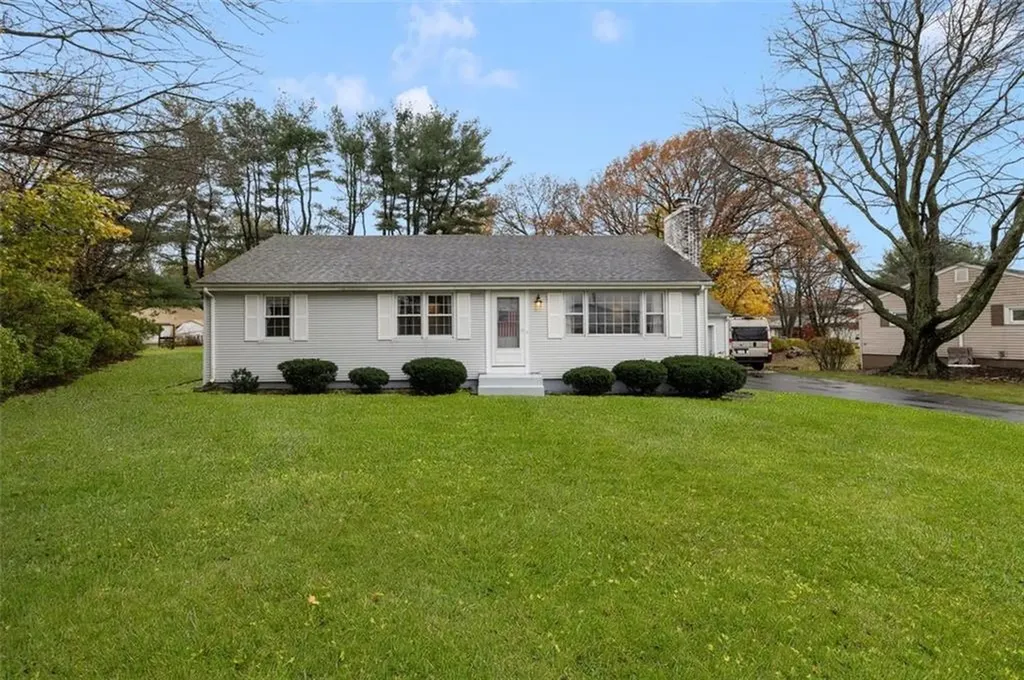128 Old River Road Lincoln RI 02865