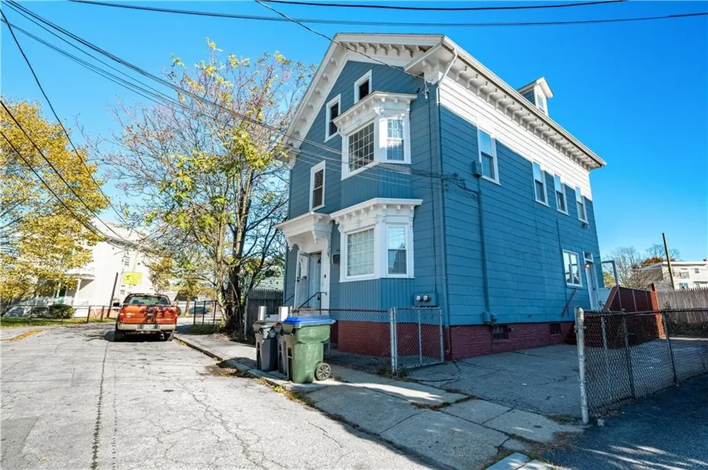 15 Crimea Street Providence RI 02908
