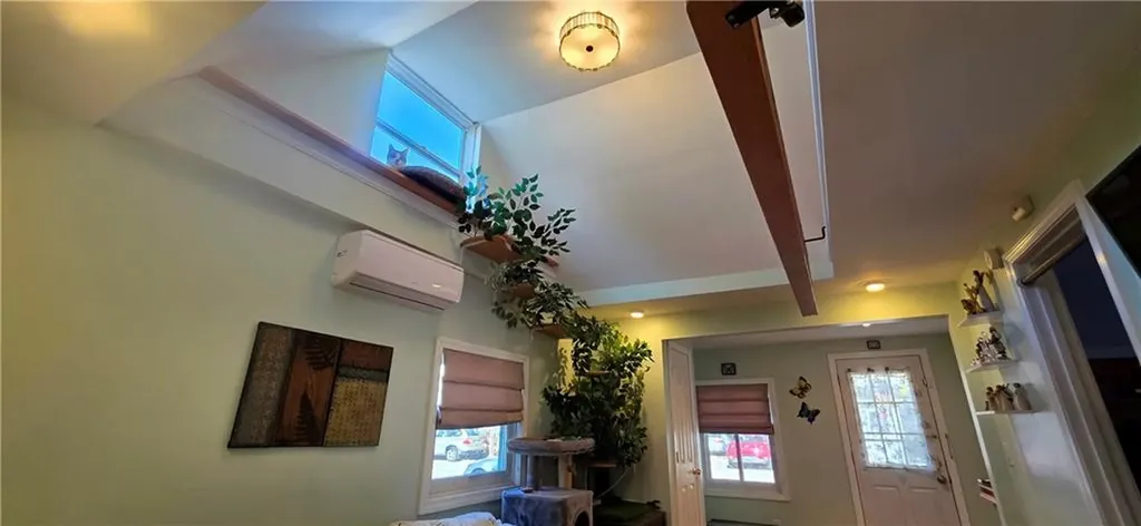 76 Kenway Avenue Warwick RI 02889
