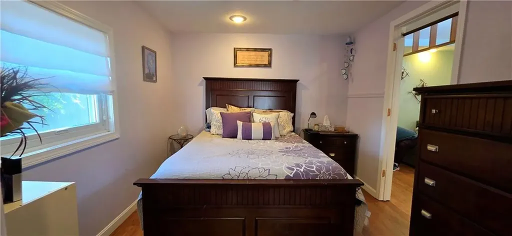76 Kenway Avenue Warwick RI 02889