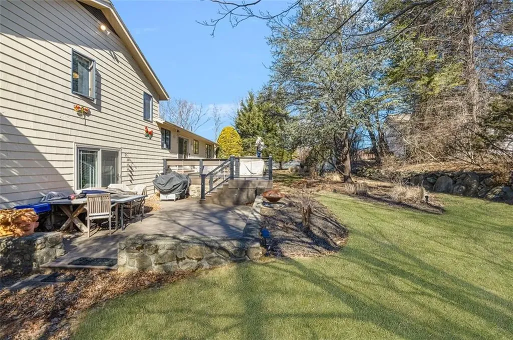 46 Forest View Drive North Providence RI 02904