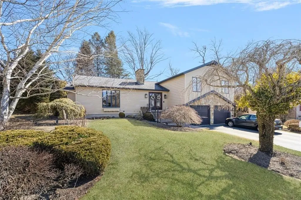 46 Forest View Drive North Providence RI 02904