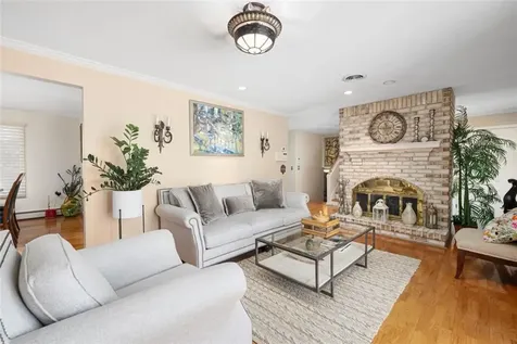 46 Forest View Drive North Providence RI 02904