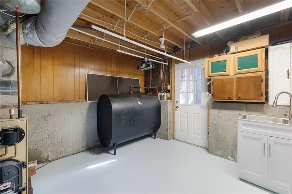 34 Silverwood Lane West Warwick RI 02893